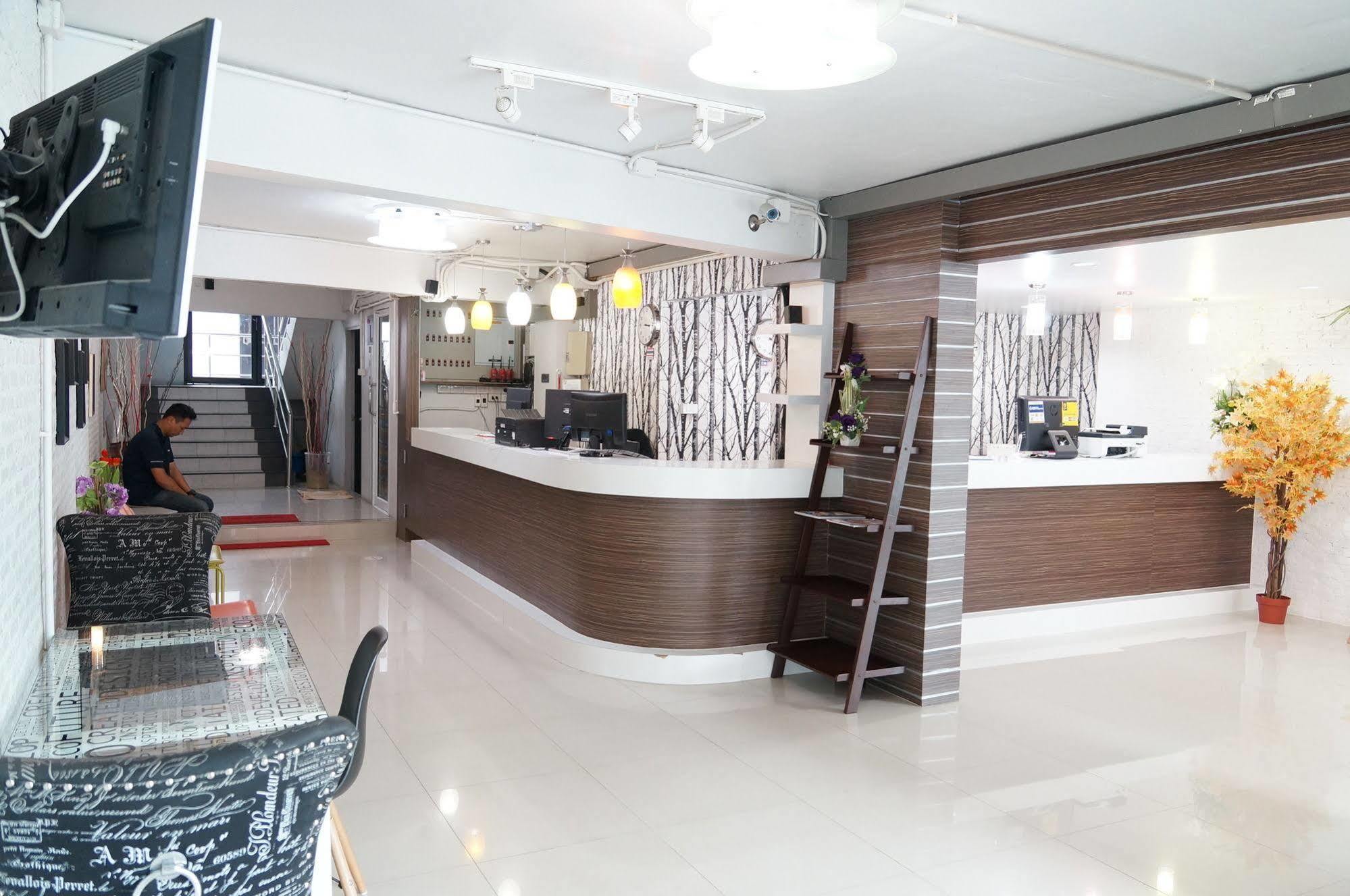 Ma Non Nont Hotel&Apartment Nonthaburi Buitenkant foto